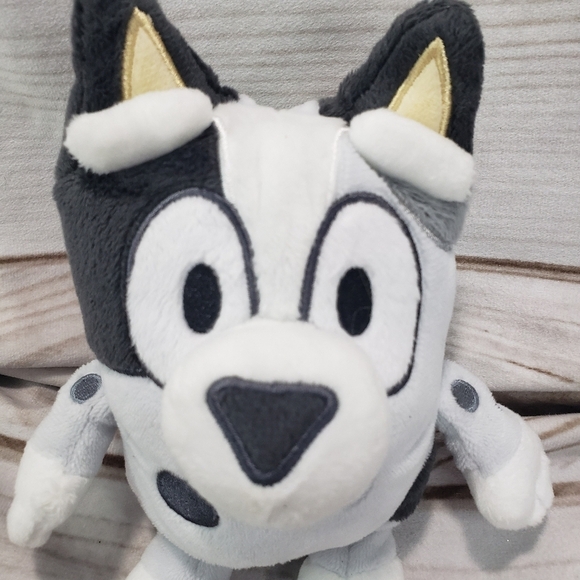 Moose Toys Bluey Friends Muffin Dog Plush Stuffed Toy Embroidered 6.5 Inch 2018 - Picture 2 of 8